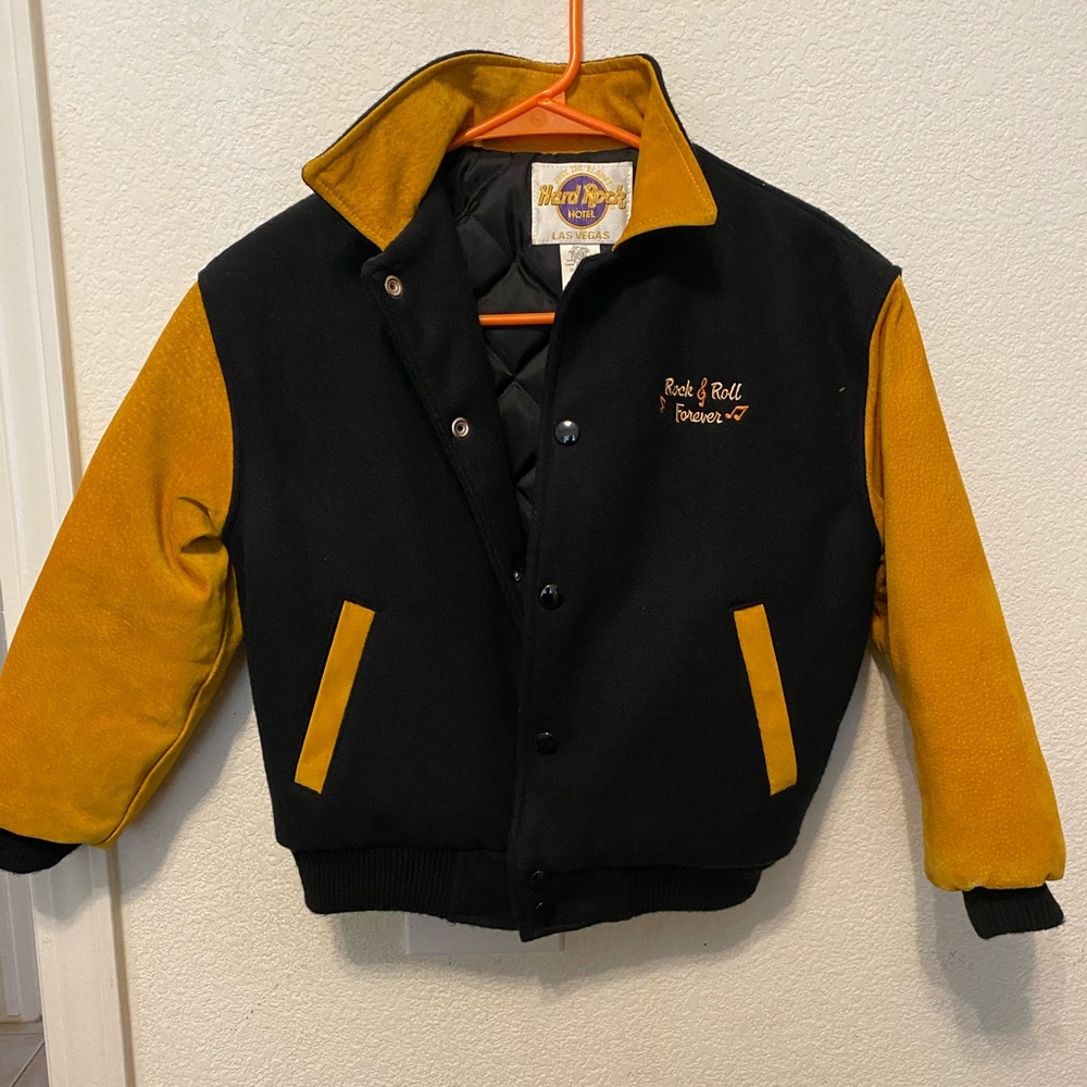 Hard rock jacket